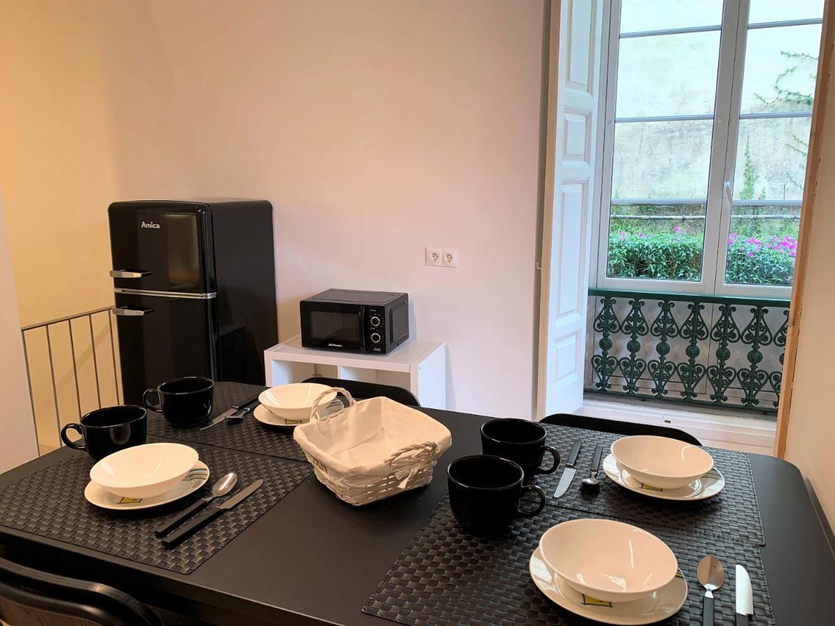 Apartamento Duplex Planta Baja Con Aparcamiento Gratuito En Palacio De Mijares Daire Llanes Dış mekan fotoğraf