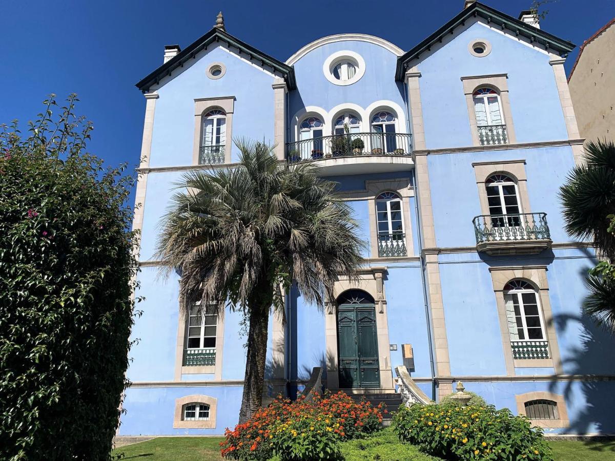 Apartamento Duplex Planta Baja Con Aparcamiento Gratuito En Palacio De Mijares Daire Llanes Dış mekan fotoğraf