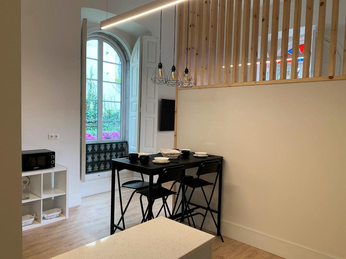 Apartamento Duplex Planta Baja Con Aparcamiento Gratuito En Palacio De Mijares Daire Llanes Dış mekan fotoğraf